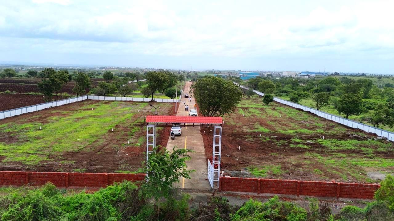 Urali Kanchan - 10 Gunthe Farmhouse Plots